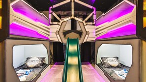 12 bedrooms, iron/ironing board, WiFi, bed sheets - Last Minute Disney! Private Pool, Game Room & Themed Bedrooms. Book Now! #98101 (Orlando)