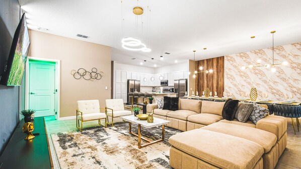 Smart TV, table football, ping pong - Last Minute Disney! Private Pool, Game Room & Themed Bedrooms. Book Now! #98101 (Orlando)