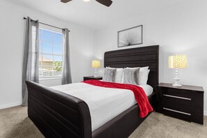 4 bedrooms, iron/ironing board, WiFi, bed sheets - Last Minute Disney Getaway! Townhouse with Private Pool. Book Now! #98229 (Orlando)