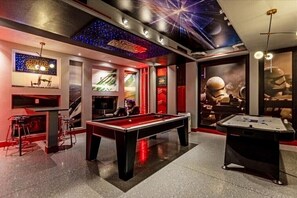 Game room - Last Minute Disney! Private Pool, Hot Tub, Game Room & Themed Bedrooms. Book Now! #104769 (Orlando)