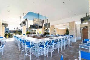 Bar (on property) - Last Minute Disney! Private Pool, Hot Tub, Game Room & Themed Bedrooms. Book Now! #107763 (Orlando)