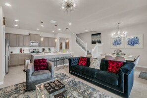 Smart TV - Last Minute Disney Getaway! Private Pool & Themed Bedrooms. Book Now! #65761 (Orlando)