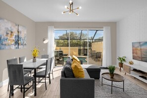Smart TV - Last Minute Disney Getaway! Townhouse with Private Pool. Book Now! #66057 (Orlando)