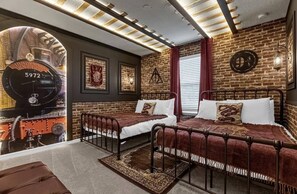 7 soverom, strykejern/-brett, wi-fi og sengetøy