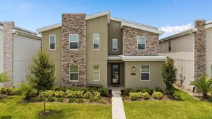 Exterior - Last Minute Disney! Private Pool, Hot Tub, Game Room & Themed Bedrooms. Book Now! #91701 (Orlando)