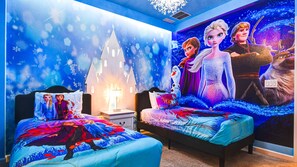 12 bedrooms, iron/ironing board, WiFi, bed sheets - Last Minute Disney! Private Pool, Hot Tub, Game Room & Themed Bedrooms. Book Now! #91851 (Orlando)