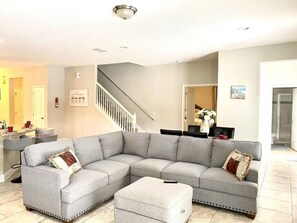 Smart TV, mesa de pingue-pongue