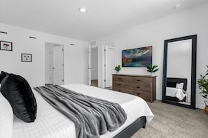 3 chambres, fer et planche à repasser, Wi-Fi, literie fournie