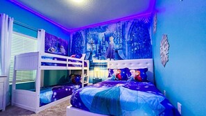 5 bedrooms, iron/ironing board, WiFi, bed sheets - Last Minute Disney Getaway! Private Pool & Themed Bedrooms. Book Now! #96449 (Orlando)