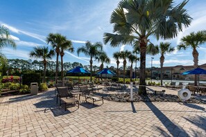 Outdoor dining - Last Minute Disney Getaway! Townhouse with Private Pool. Book Now! #101727 (Orlando)