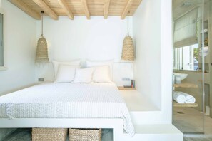 3 bedrooms, WiFi, bed sheets - Villa Green Islets - Three Bedroom Villa, Sleeps 6 (Perigiali)