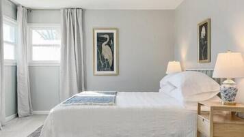 3 slaapkamers, een bureau, een strijkplank/strijkijzer, gratis wifi