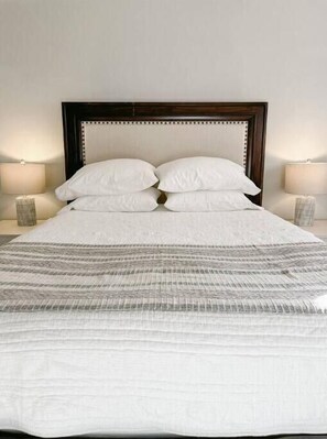 3 Schlafzimmer, Schreibtisch, Bügeleisen/Bügelbrett, kostenloses WLAN