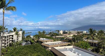 Beautiful Ocean View Studio at Kihei Akahi