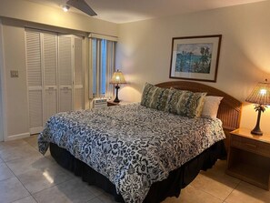 1 bedroom, iron/ironing board, free WiFi, bed sheets - Beautiful 1 Bed 2 Bath Condo at Maui Kamaole (Kihei)