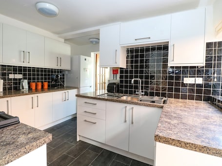 Fridge, dishwasher, electric kettle, toaster