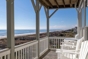 Property grounds - Pier Pointe 3B2, Oceanfront Condo, in Emerald Isle, NC! (Emerald Isle)