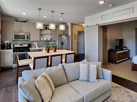 Condo, Multiple Beds, Balcony, Beach View (#334 - No Pets Allowed) | Living area | 40-inch flat-screen TV with cable channels, TV