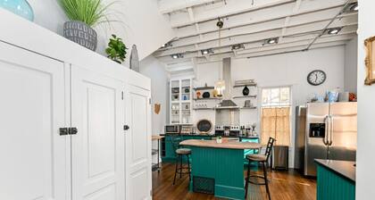 Luxurious Historic Victorian