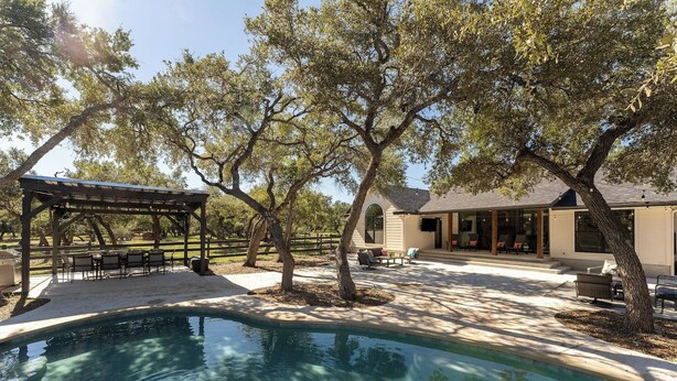 Unclassified image, 1 of 45, button - Secluded Hill Country Luxe: Vibes, Pool, Best Spot (Austin)