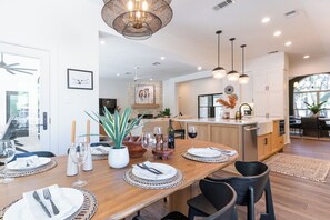 Dining - Secluded Hill Country Luxe: Vibes, Pool, Best Spot (Austin)