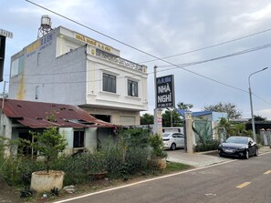 Front of property - Nha Nghi A&EM (Dinh Quan)