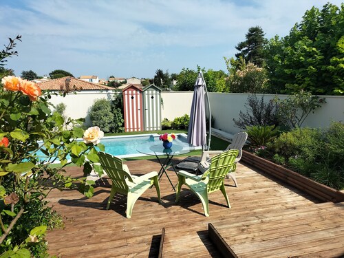 Royan / Vaux sur Mer, Belle Villa Avec Piscine, 9 Personnes à 1,5 km de la mer