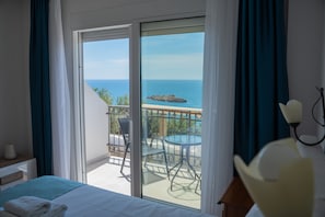 9 dormitoris, caixa forta a l'habitació i planxa i posts de planxar