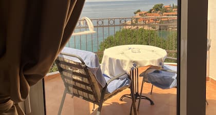 Villa Milan- 3 min. walk to the island of St. Stephen-organic food-breathtaking