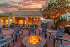 Terrace/patio - Luxury 5 Bedroom Scottsdale Home with Heated Pool! (Scottsdale)