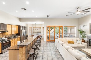 Fridge, microwave, oven, stovetop - Luxury 5 Bedroom Scottsdale Home with Heated Pool! (Scottsdale)