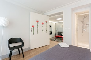 1 chambre, fer et planche à repasser, Wi-Fi, draps fournis