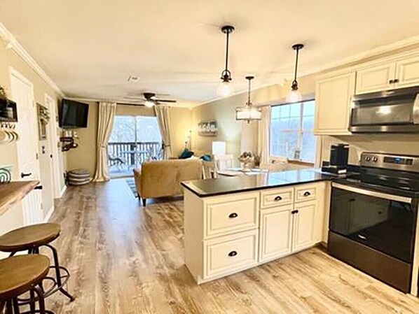 Interior - Welcome to "A Change of View" We have a walk-in Luxury Condo on Table Rock Lake. (Branson)