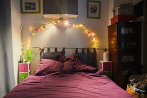 1 bedroom, iron/ironing board, WiFi, bed sheets - Pretty cocoon 2 steps from Montmartre (Paris)