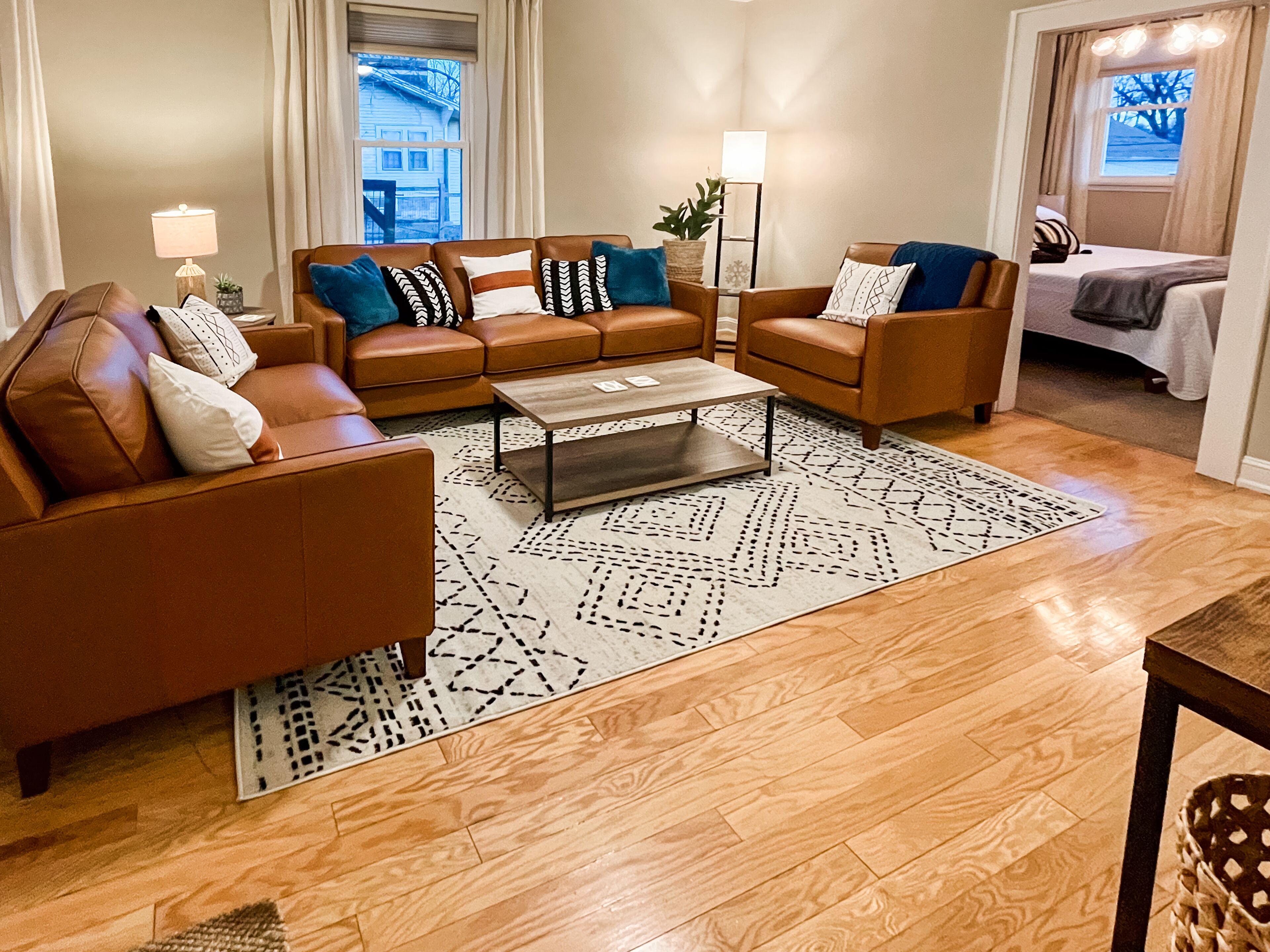 2 chambres, fer et planche à repasser, Wi-Fi gratuit, draps fournis