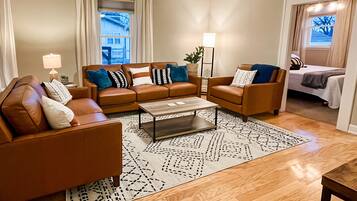 2 chambres, fer et planche Ă repasser, Wi-Fi gratuit, draps fournis