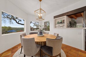Dining - Overlook Oasis-Stunning Views-Pool and Spa! (Austin)