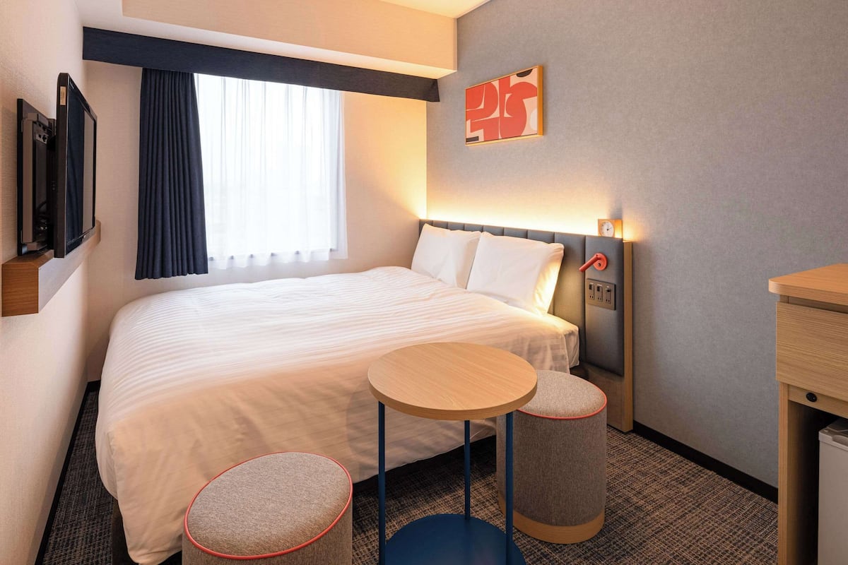 1 bedroom, in-room safe, desk, blackout curtains