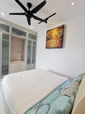 2 camere, ferro/asse da stiro, Wi-Fi gratuito, lenzuola