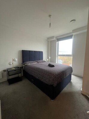 1 bedroom, iron/ironing board, free WiFi, bed sheets - Stunning 1-bed Apt In Salford Close To City Centre (Salford)