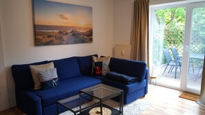 Smart TV, books, computer monitors - Ehemalige Scheune am Dassower See (Dassow)