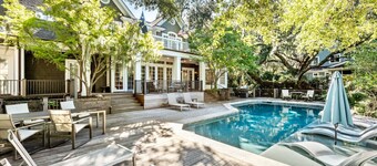 Villa ESTE, 130 Flyway - Private Saltwater Pool - Heating Optional