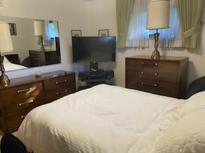 2 chambres, bureau, fer et planche à repasser, Wi-Fi