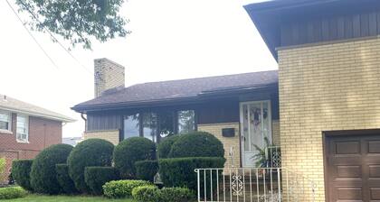 Welcome to a haven of comfort and serenity for nature lovers! Right off route 28
