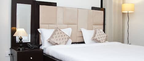 3 chambres, fer et planche à repasser, Wi-Fi, draps fournis