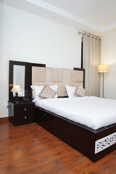 Newly Constructed 3BHK Apartment in Green Park