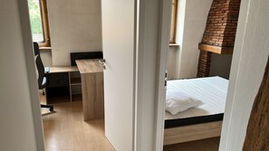 4 Schlafzimmer, Bügeleisen/Bügelbrett, WLAN, Bettwäsche