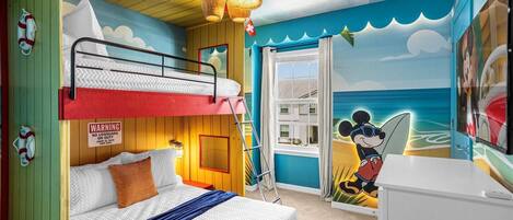 5 bedrooms, iron/ironing board, WiFi, bed sheets