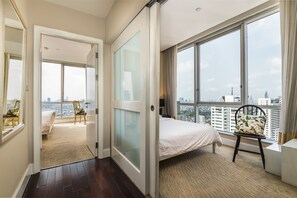 Apartment, 2 Bedrooms, Balcony, Garden View | 2 bedrooms - Serviced 2 Bed Scenic Skyvillas (Bangkok)