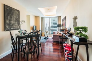 Living room - 2 Bed Serviced Panoramic Skyvillas - Check in From 15h to 22h Only (Bangkok)